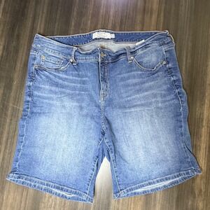 Torrid‎ Denim Shorts We Wear The Fit Plus Size Blue Jean Shorts Size 20